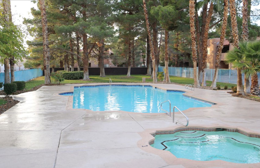 Flamingo Road Apartments